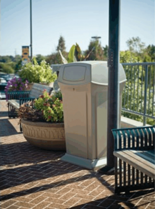 Rubbermaid Кош Ranger 132л. бежов  с 2 броя летящ капак